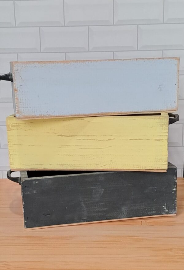 Cajón con herraje